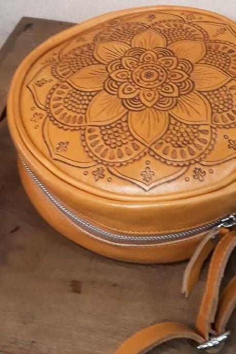Round Crossbody Sheepskin Leather Bag For Traveling With Carving Accent